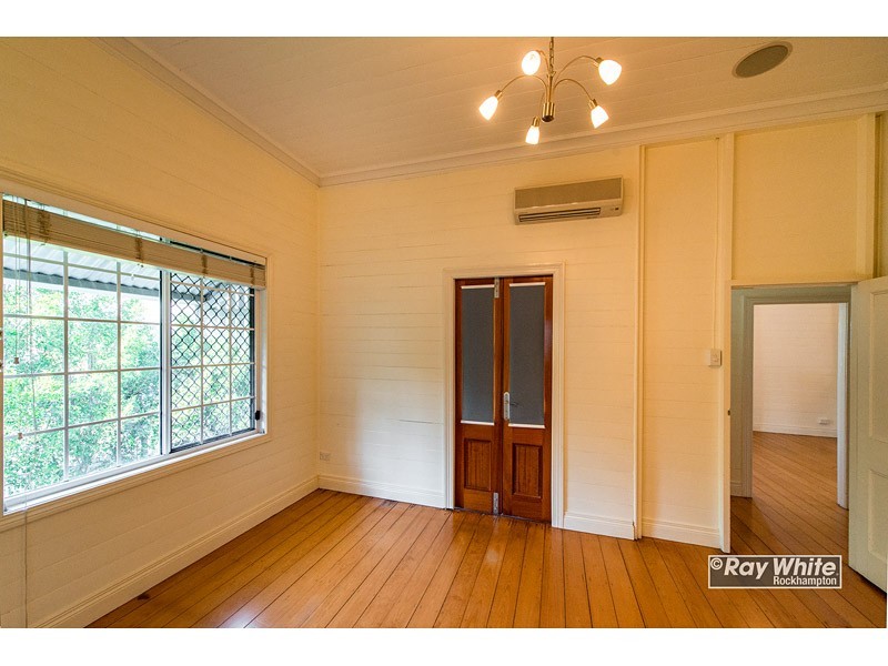 13 Nathan Street, The Range QLD 4700