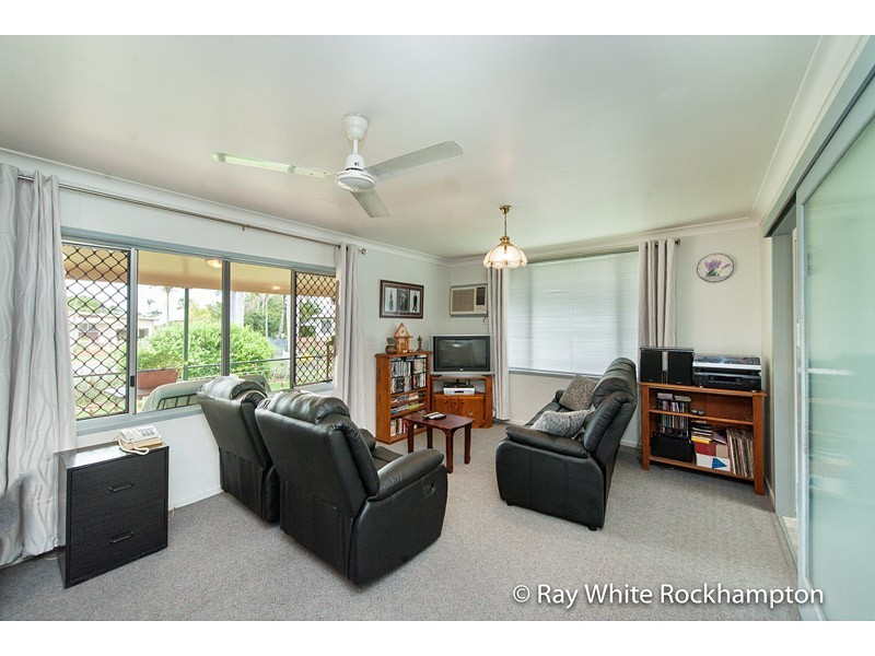 6 Ball Court, Park Avenue QLD 4701