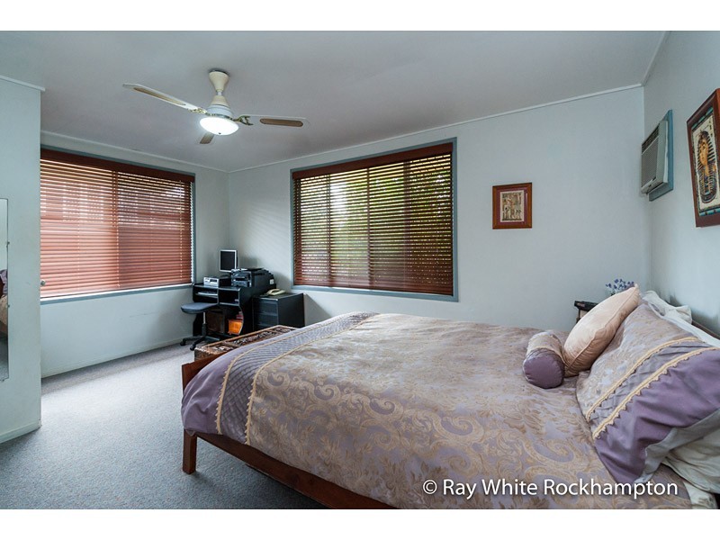 6 Ball Court, Park Avenue QLD 4701