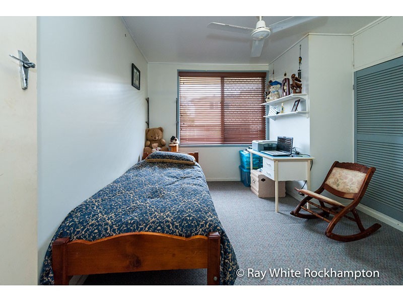6 Ball Court, Park Avenue QLD 4701