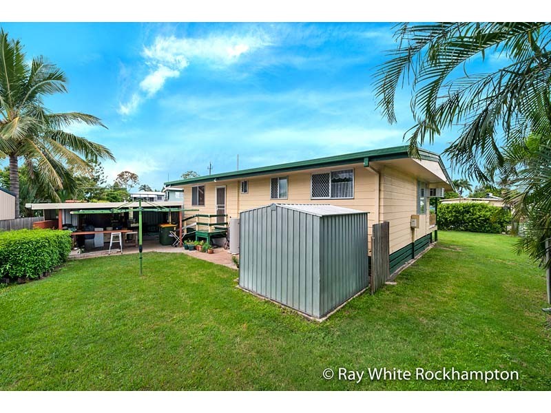 6 Ball Court, Park Avenue QLD 4701