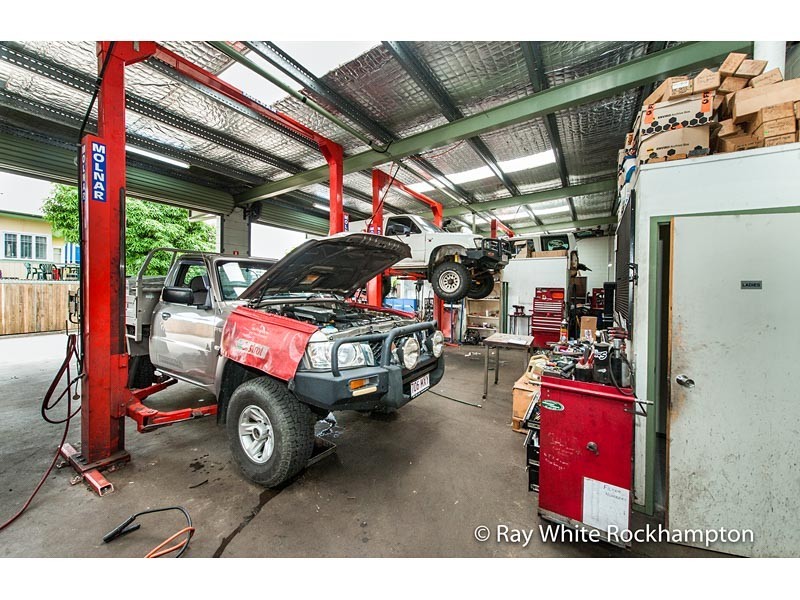 61 Lucas Street, Berserker QLD 4701