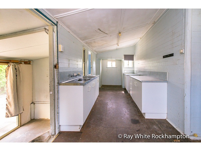 295 Dean Street, Berserker QLD 4701