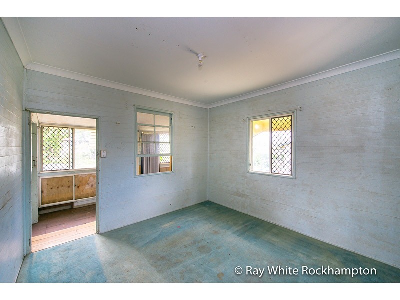 295 Dean Street, Berserker QLD 4701