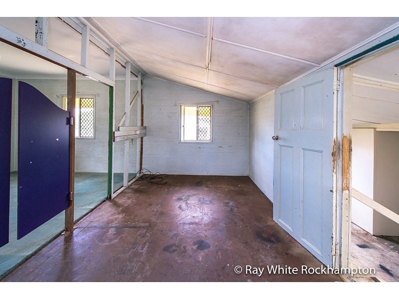 295 Dean Street, Berserker QLD 4701