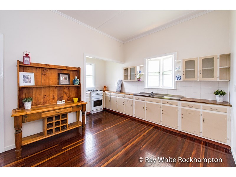 37 Luck Avenue, Wandal QLD 4700