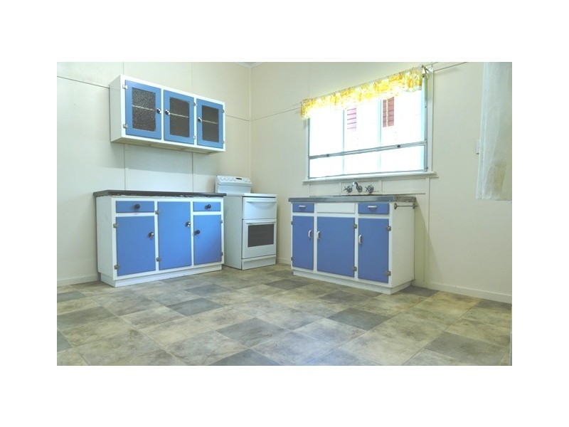 99 Elphinstone Street, Berserker QLD 4701