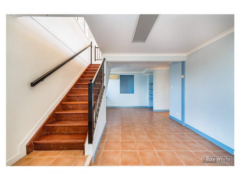 94 Caroline Street, The Range QLD 4700