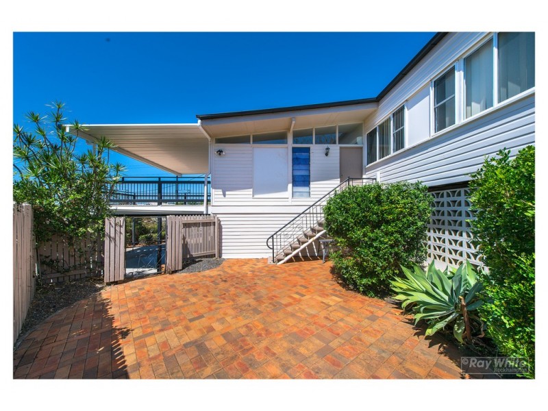 94 Caroline Street, The Range QLD 4700