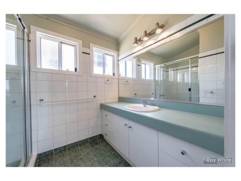 94 Caroline Street, The Range QLD 4700