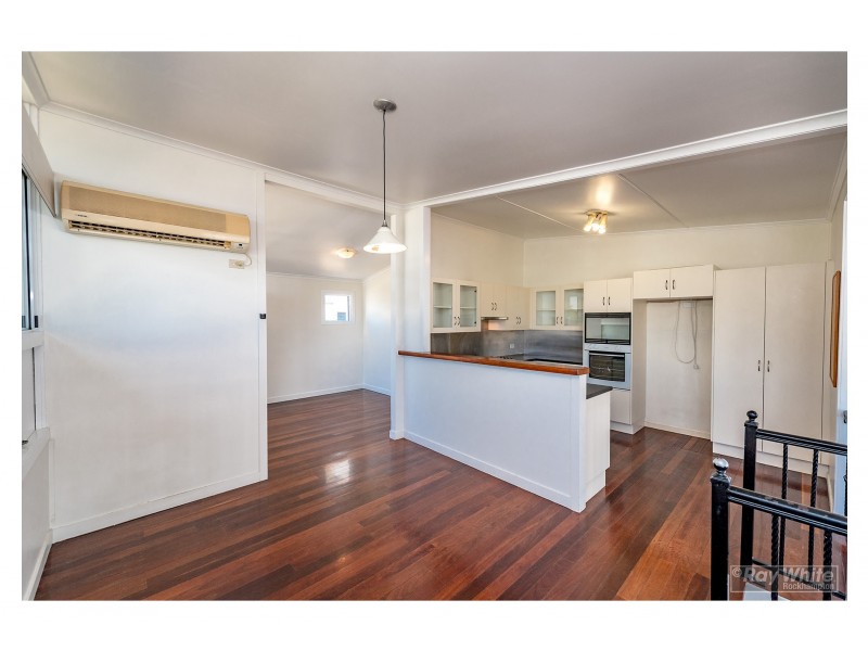 94 Caroline Street, The Range QLD 4700