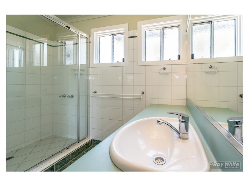 94 Caroline Street, The Range QLD 4700