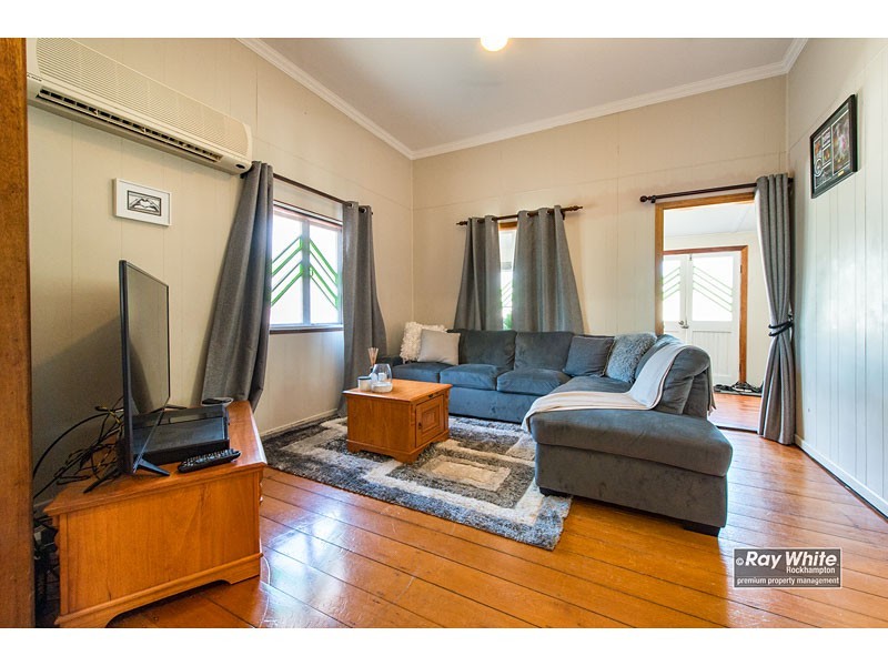 4 Naughton Street, Wandal QLD 4700