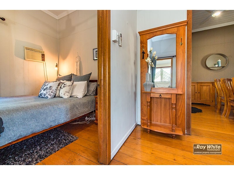 4 Naughton Street, Wandal QLD 4700