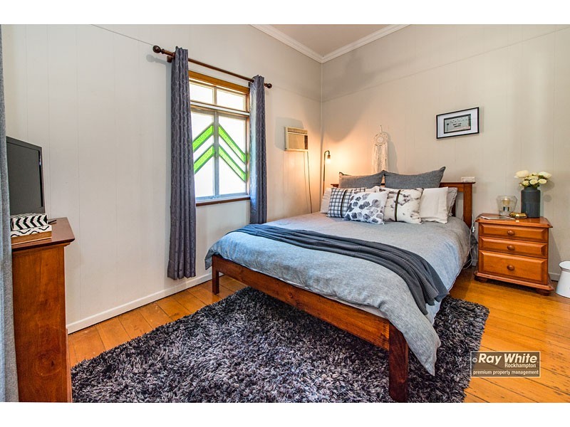 4 Naughton Street, Wandal QLD 4700