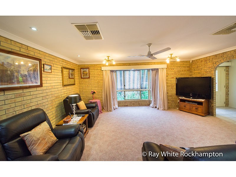 18 Gremalis Drive, Parkhurst QLD 4702