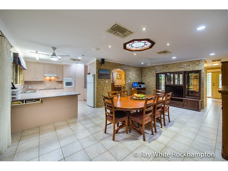 18 Gremalis Drive, Parkhurst QLD 4702