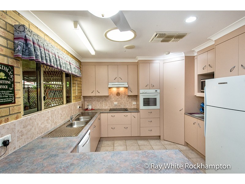 18 Gremalis Drive, Parkhurst QLD 4702