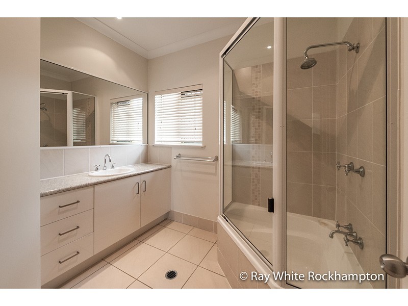 4/200 Denham Street, Allenstown QLD 4700