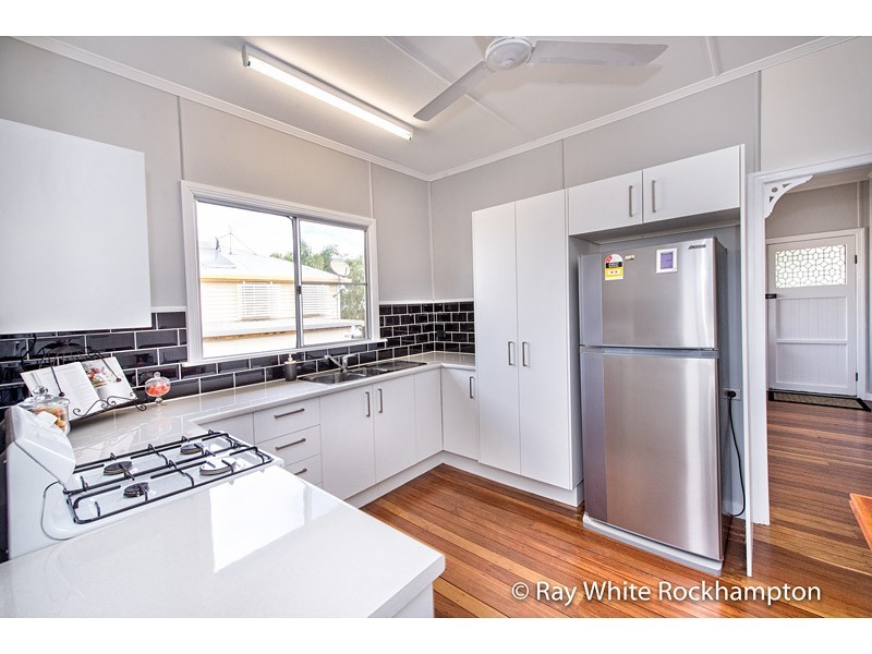 256 Hutton Street, Berserker QLD 4701