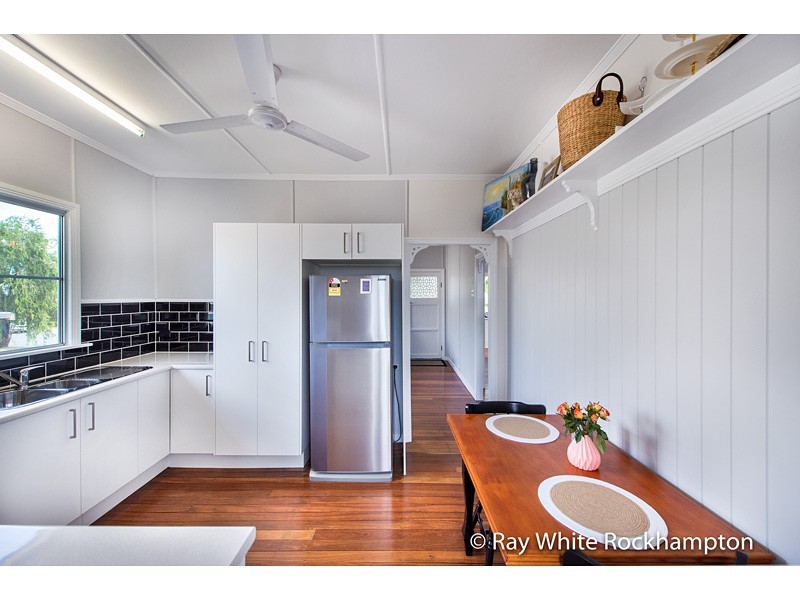 256 Hutton Street, Berserker QLD 4701