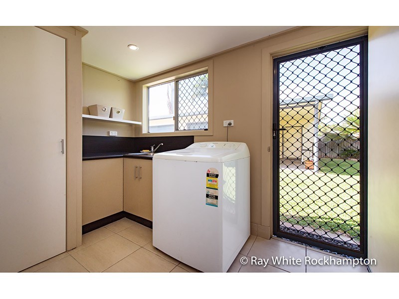 3 Elwing Street, Kawana QLD 4701