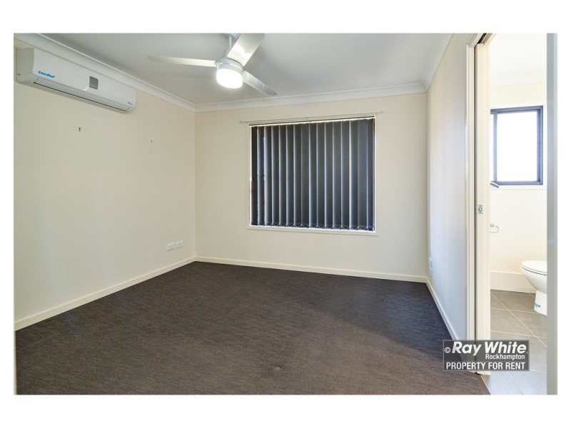 6 Hedgerose Way, Parkhurst QLD 4702