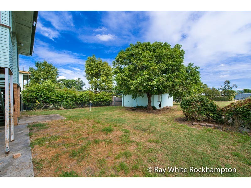 23 Hollingsworth Street, Kawana QLD 4701
