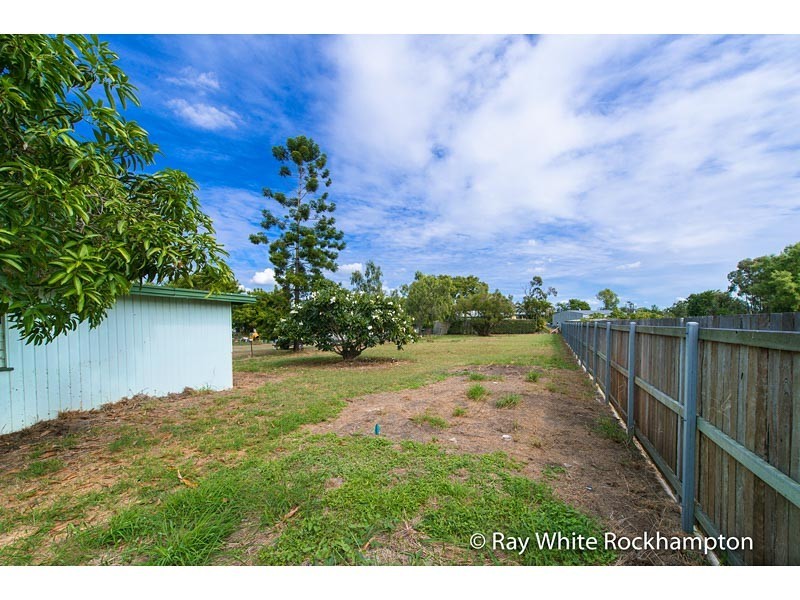 23 Hollingsworth Street, Kawana QLD 4701