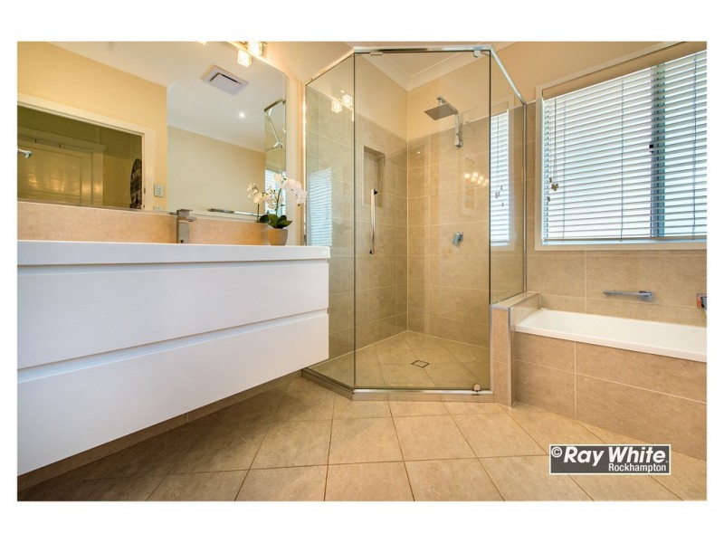24 Nathan Street, The Range QLD 4700