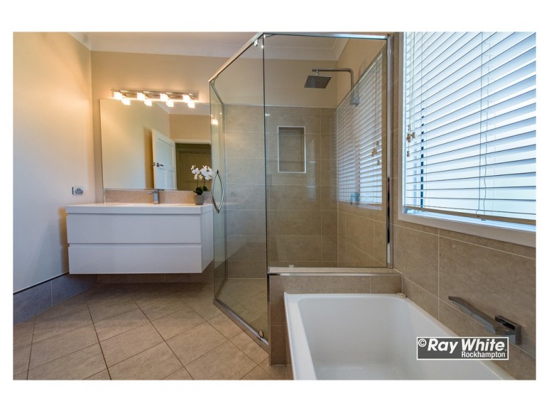 24 Nathan Street, The Range QLD 4700