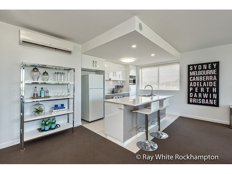 201/2-4 Victoria Parade, Rockhampton City QLD 4700