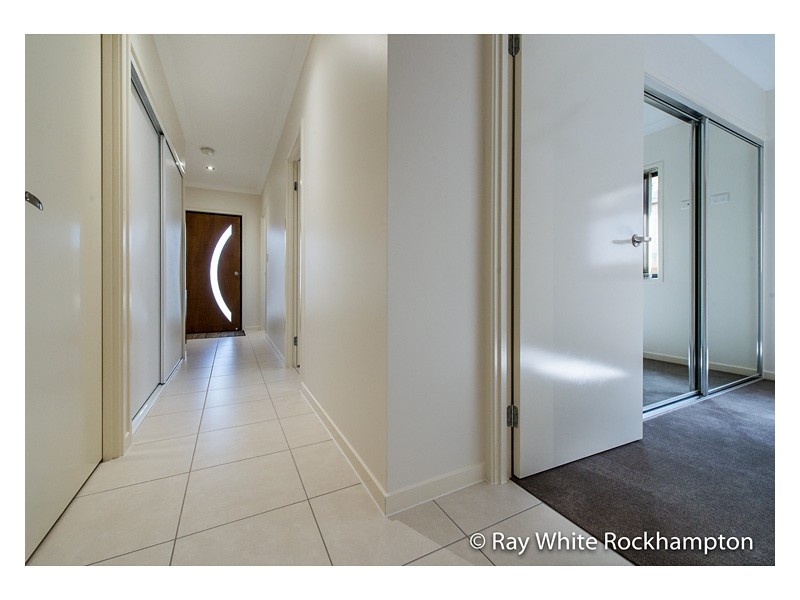 8/12-16 Elphinstone Street, Berserker QLD 4701