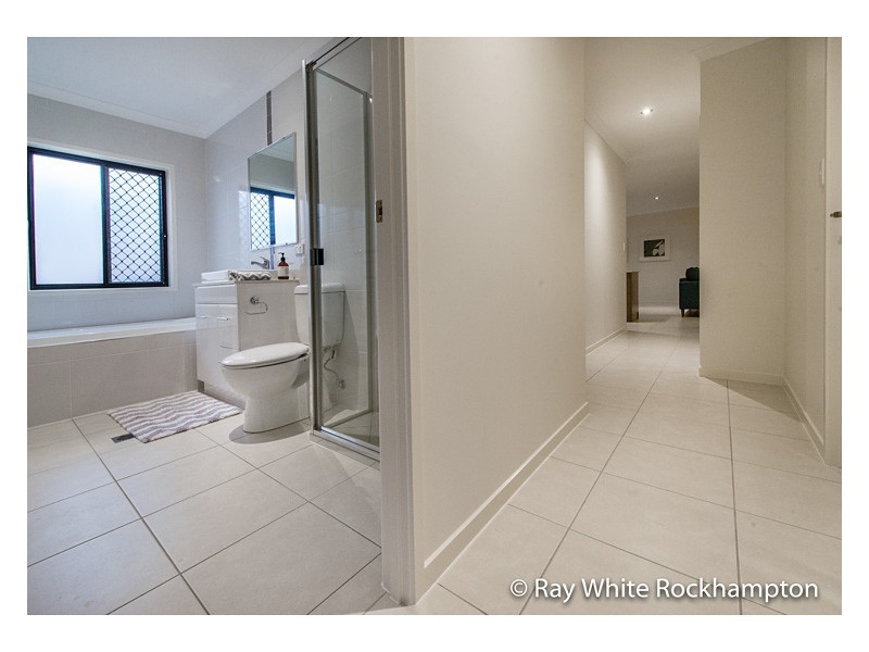 8/12-16 Elphinstone Street, Berserker QLD 4701