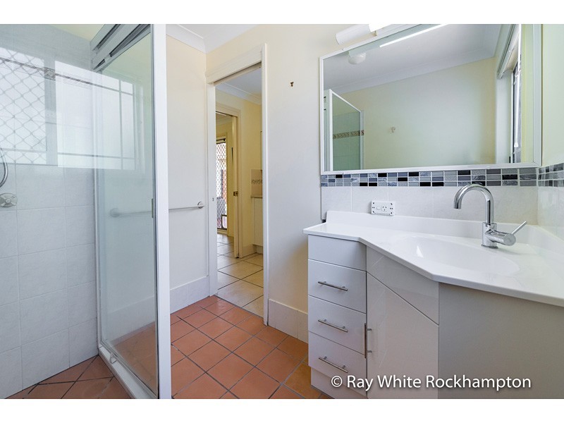 9 Blue Gum Terrace, Frenchville QLD 4701