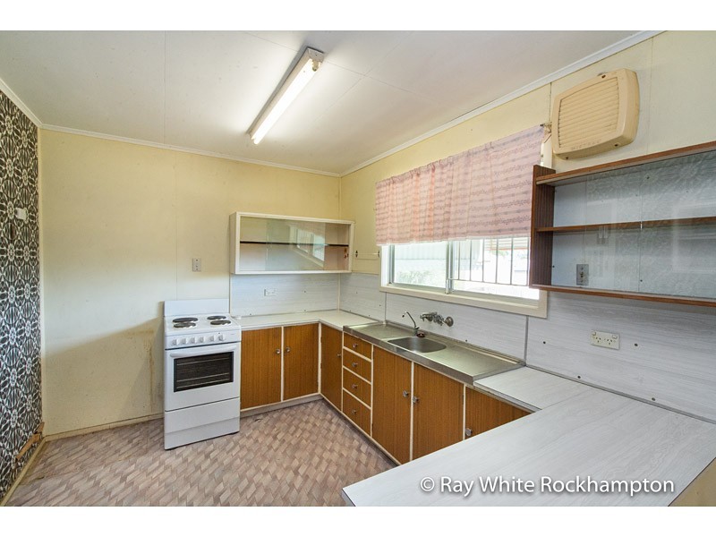 53 Menzies Street, Park Avenue QLD 4701