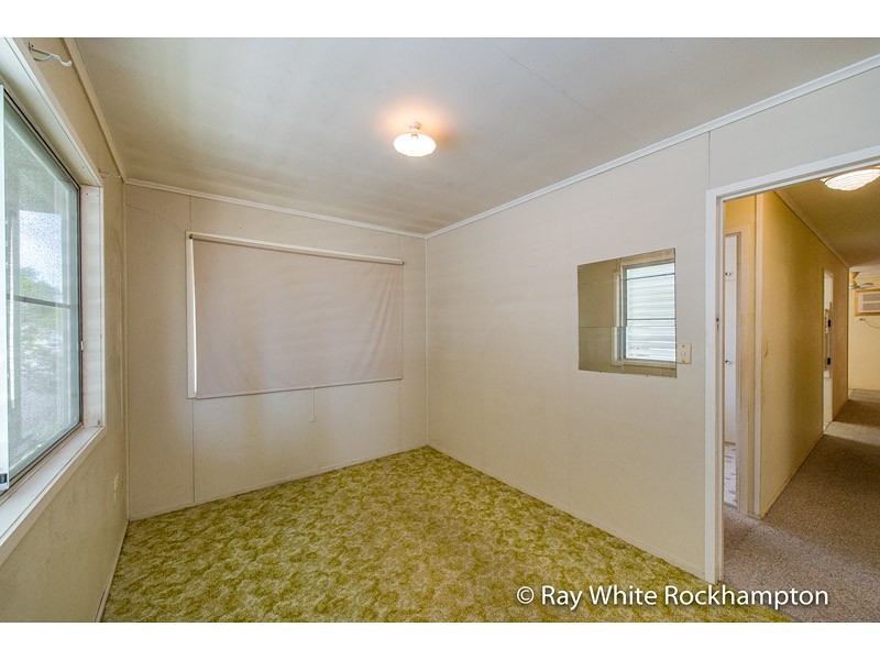 53 Menzies Street, Park Avenue QLD 4701