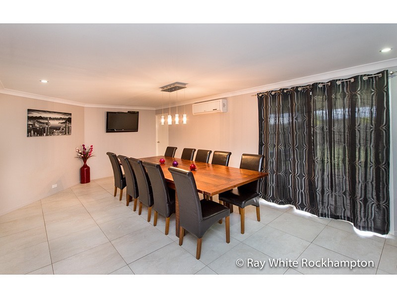 8 Sandy’s Place, Kawana QLD 4701