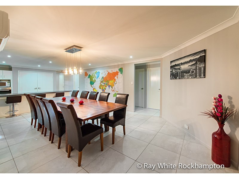 8 Sandy’s Place, Kawana QLD 4701