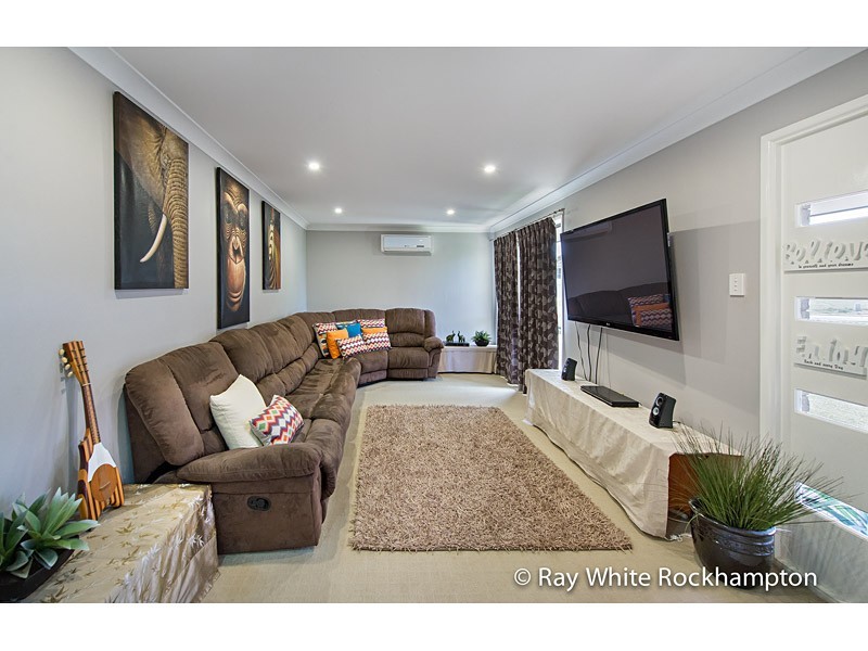 8 Sandy’s Place, Kawana QLD 4701