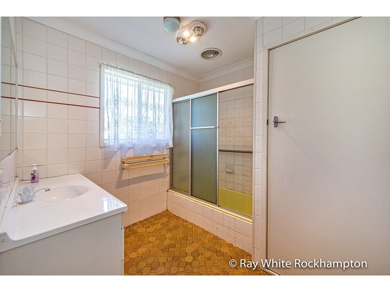 132 Dee Street, Koongal QLD 4701