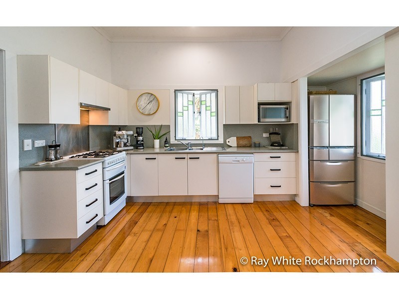 7 Penlington Street, The Range QLD 4700