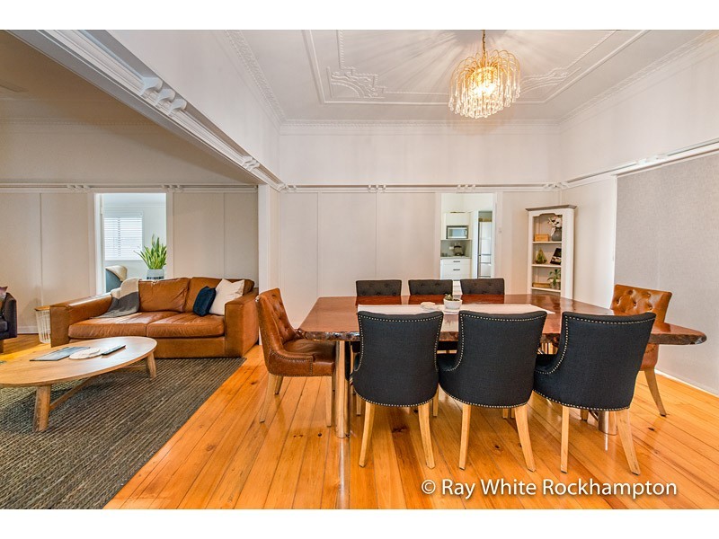 7 Penlington Street, The Range QLD 4700