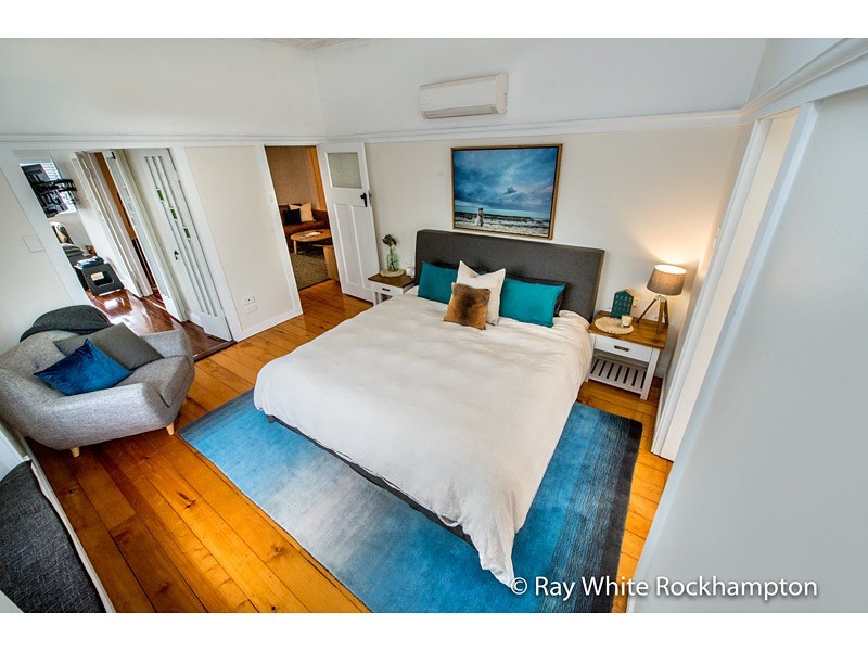 7 Penlington Street, The Range QLD 4700