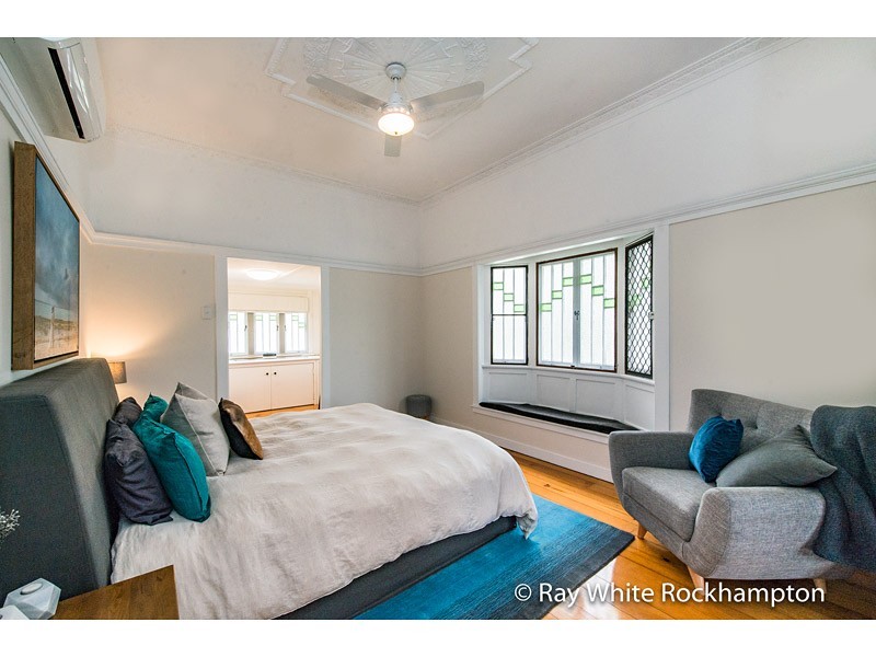 7 Penlington Street, The Range QLD 4700