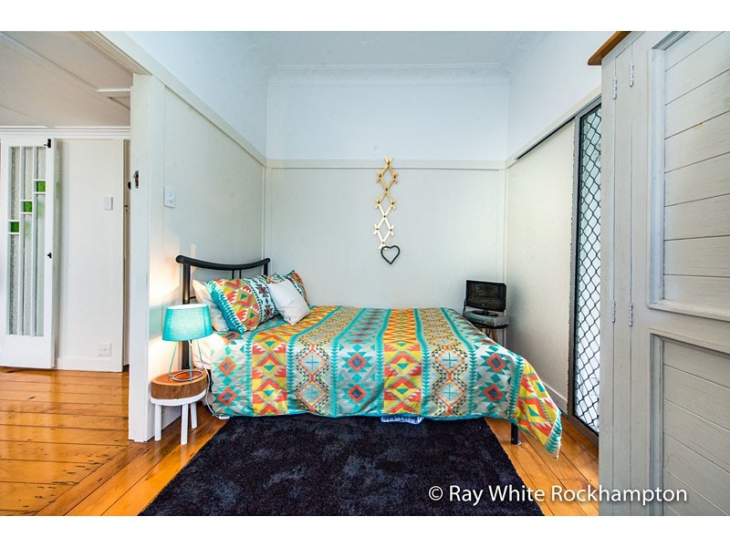 7 Penlington Street, The Range QLD 4700