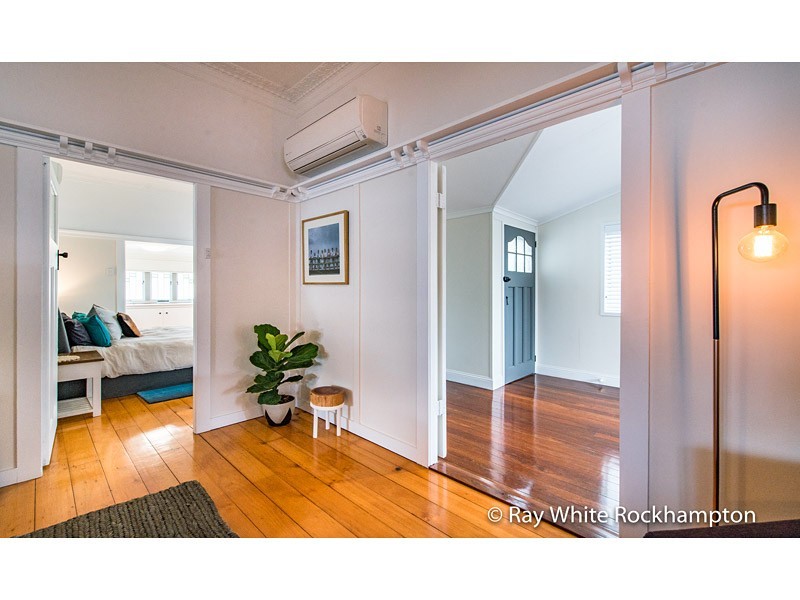 7 Penlington Street, The Range QLD 4700