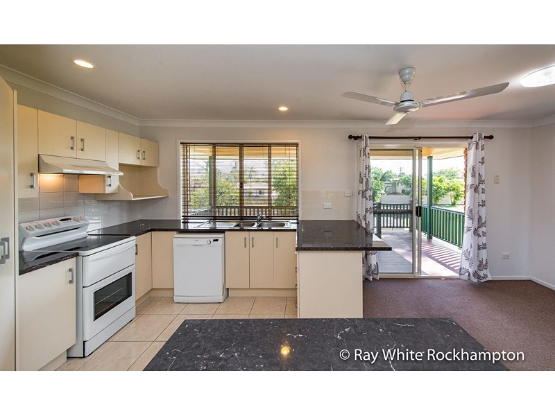 7 Orana Place, Kawana QLD 4701