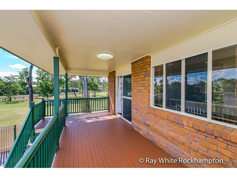 7 Orana Place, Kawana QLD 4701