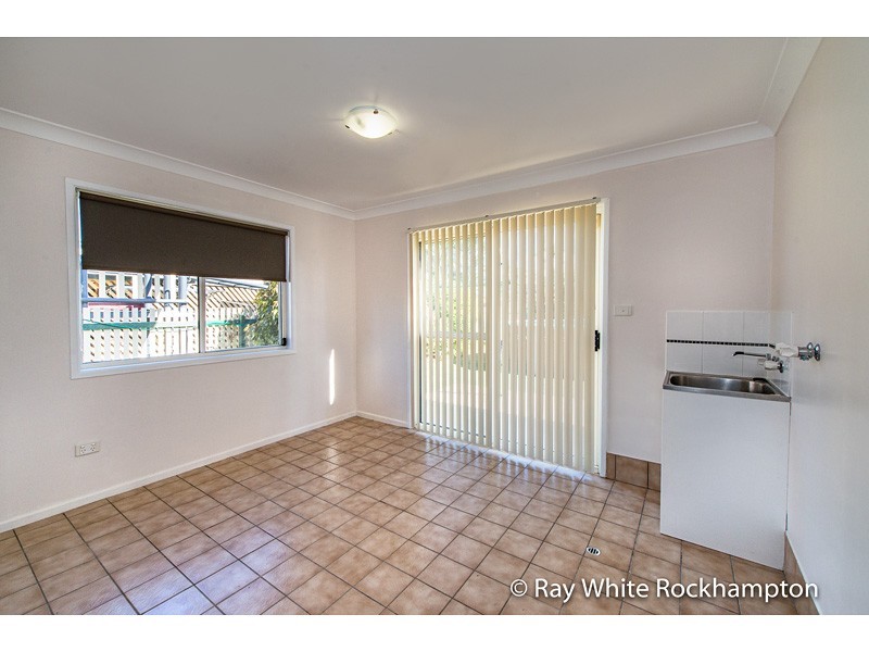7 Orana Place, Kawana QLD 4701